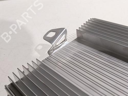 Bilradio TESLA MODEL Y (5YJY) Long Range All-wheel Drive | BP29689057E6 