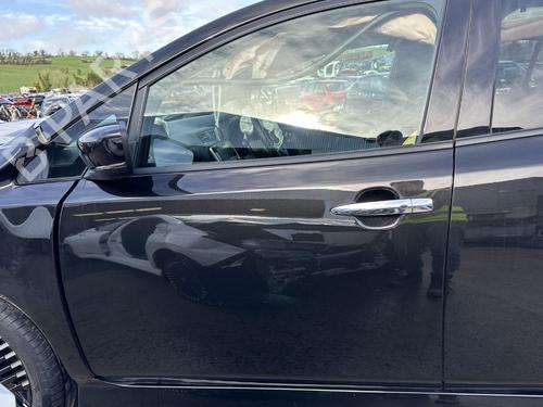 left-front-door-nissan-leaf-ze1-2017-32692022 main image