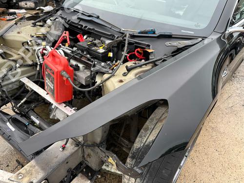 Guarda-lamas esquerdo TESLA MODEL 3 (5YJ3) EV | BP32433416C41