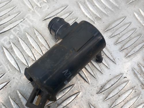 Used Washer pump Washer pump MITSUBISHI PAJERO II (V3_W, V2_W, V4_W, V5_W) 2.8 TD (V46W, V26W) (125 hp) 28757248 28757248