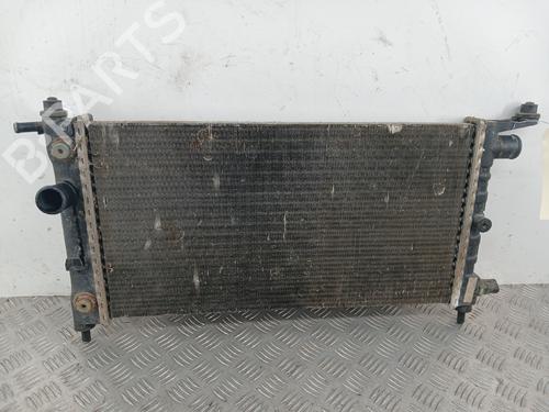 Used Water radiator Water radiator OPEL CORSA B (S93) 1.4 i (F08, F68, M68) (60 hp) 36286098 36286098