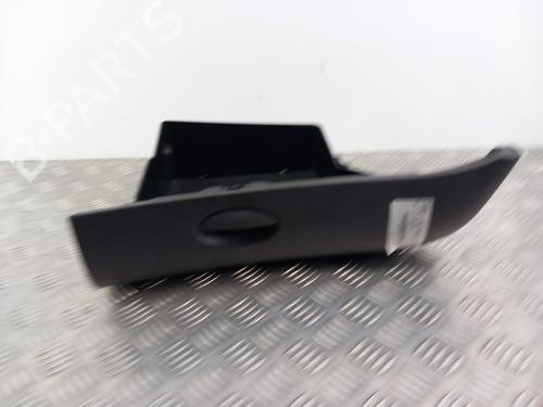 Used Glove box MERCEDES-BENZ A-CLASS (W168) A 140 (168.031, 168.131) (82 hp) 28779655