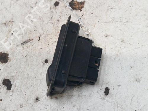 Used Right rear window switch Right rear window switch PEUGEOT 605 (6B) 2.0 (121 hp) 28793711 28793711