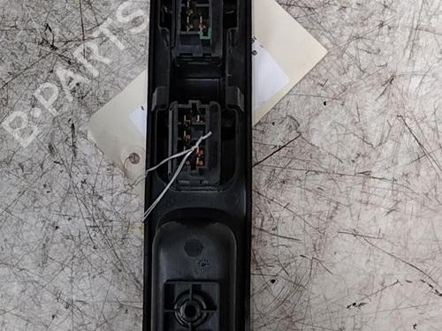 Fensterheberschalter links vorne für PEUGEOT 307 (3A/C) 1.6 HDi 110 (109 hp) 28774637