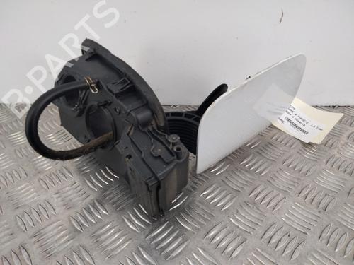 fuel-flap-renault-megane-iv-hatchback-b9amn_-2015-28733567 main image
