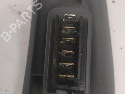 Used Right front window switch RENAULT MEGANE I (BA0/1_) 1.9 dCi (BA05, BA1F) (102 hp) 28784757