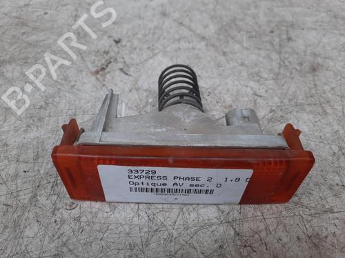 Used Right front indicator Right front indicator RENAULT RAPID Box Body/MPV (F40_, G40_) 1.9 D (F40R) (54 hp) 28764014 28764014