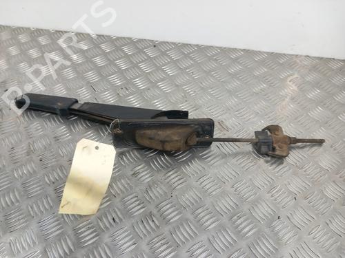 Used Hand brake RENAULT CLIO I (B/C57_, 5/357_) 1.9 D (65 hp) 28735631
