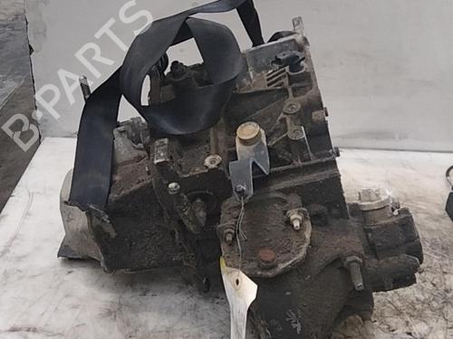 Used Gearbox CITROËN BERLINGO / BERLINGO FIRST Box Body/MPV (M_) 1.9 D 70 (MBWJZ, MCWJZ) (69 hp) 28754949