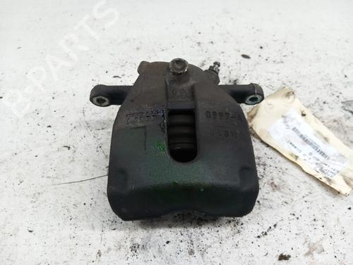 Venstre bremsekaliper foran SUZUKI SWIFT III (MZ, EZ) 1.3 DDiS (RS413D) (75 hp) 28743463