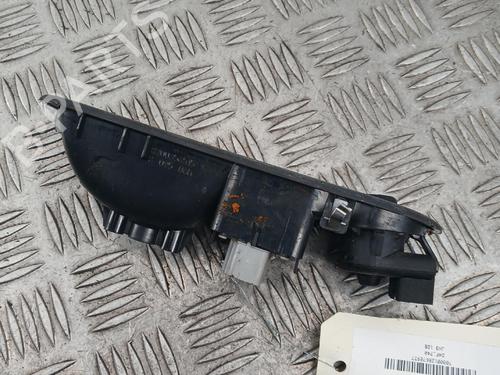 Left front window switch RENAULT CLIO III (BR0/1, CR0/1) 1.2 16V (BR02, BR0J, BR11, CR02, CR0J, CR11) | BP36863086I27 - Image 3