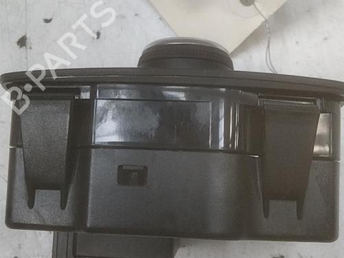 switch-peugeot-508-i-8d_-2010-2011-2012-2013-2014-2015-2016-2017-2018-28755496 main image