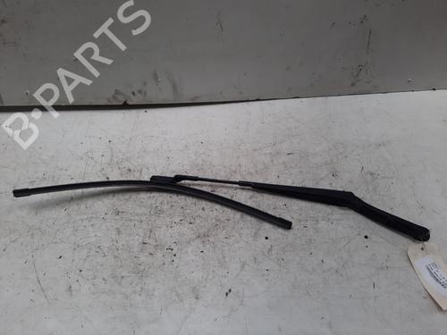 Used Front windshield wiper arm VW GOLF V (1K1) 1.9 TDI (105 hp) 28786788