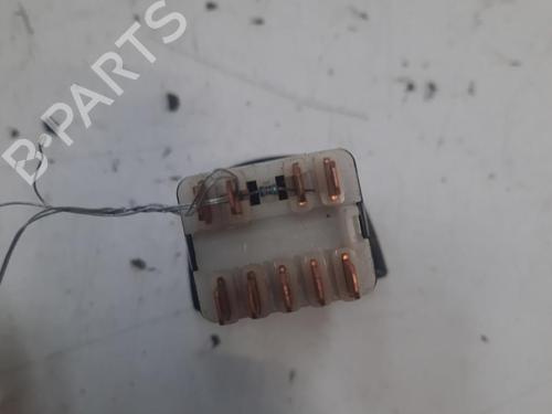 Used Warning switch Warning switch RENAULT MEGANE I (BA0/1_) 1.6 e (BA0F, BA0S) (90 hp) 28794438 28794438