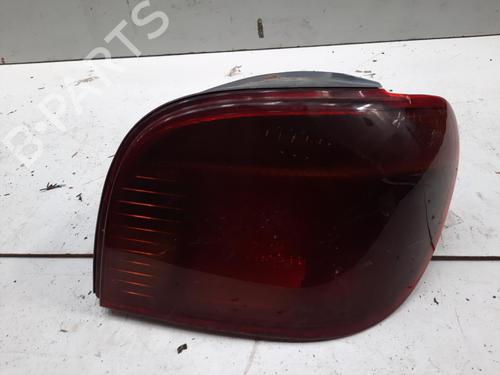 Højre baglygte TOYOTA YARIS (_P1_) 1.4 D-4D (NLP10_, NLP10R) (75 hp) 28749485