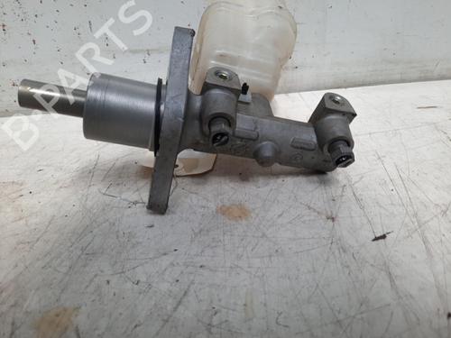Used Brake master cylinder CITROËN C6 (TD_) 3.0 HDi (241 hp) 28760920