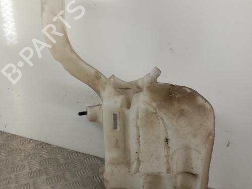 Used Windscreen washer tank FORD MONDEO V Turnier (CF) 2.0 Hybrid iVCT (188 hp) 29412269