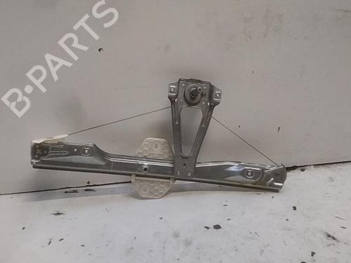 Rudehejsemekanisme Højre bagtil RENAULT CLIO II (BB_, CB_) 1.2 (BB0A, BB0F, BB10, BB1K, BB28, BB2D, BB2H, CB0A,... (58 hp) 28748336