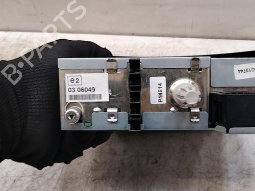 Used Radio Radio 28759260 28759260