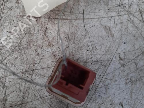 Used Warning switch PEUGEOT 1007 (KM_) 1.4 HDi (68 hp) 28775086