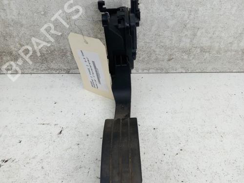 Used Pedal DACIA SANDERO II TCe 90 (B8M1, B8MA, B8AC) (90 hp) 28738576