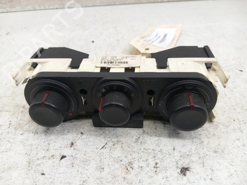 Used Climate control Climate control SEAT CORDOBA (6L2) 1.4 TDI (70 hp) 28781239 28781239