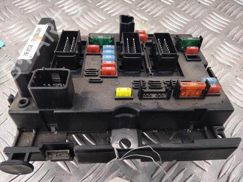 Sikringsdose PEUGEOT 206 Hatchback (2A/C) 1.4 HDi eco 70 (68 hp) 28744377