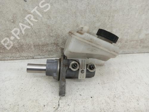 Used Brake master cylinder Brake master cylinder PEUGEOT 107 (PM_, PN_) 1.4 HDi (54 hp) 28744156 28744156