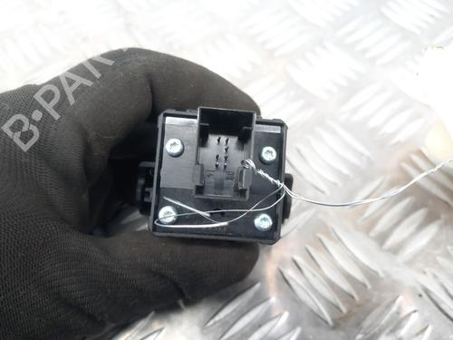 Used Switch Switch CITROËN C4 Grand Picasso I (UA_) 1.6 HDi 110 (112 hp) 28744901 28744901