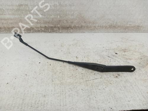 Used Front windshield wiper arm FORD FIESTA VI (CB1, CCN) 1.6 TDCi (95 hp) 28743180