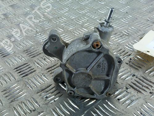 Used Vacuum pump Vacuum pump PEUGEOT 407 (6D_) 2.0 HDi 135 (6DRHRH, 6DRHRE, 6DRHRG, 6DRHRJ) (136 hp) 28788214 28788214
