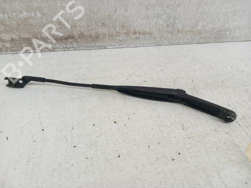 Used Front windshield wiper arm FIAT BRAVO II (198_) 1.6 D Multijet (198AXL1B) (120 hp) 28738296