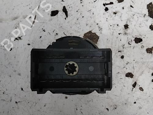 Used Headlight switch VW POLO IV (9N_, 9A_) 1.9 TDI (101 hp) 28764639