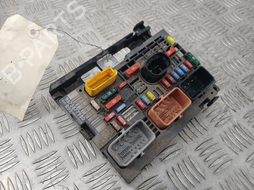 fuse-box-citroen-c4-picasso-i-mpv-ud_-2006-2007-2008-2009-2010-2011-2012-2013-2014-2015-31851189 main image