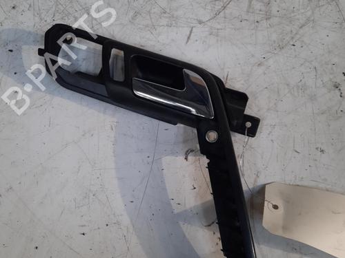 Høyre foran invendig håndtak VW POLO IV (9N_, 9A_) 1.2 12V (64 hp) 28760871
