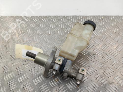 Used Brake master cylinder PEUGEOT 407 SW (6E_, 6D_) 2.0 HDi (140 hp) 28739560