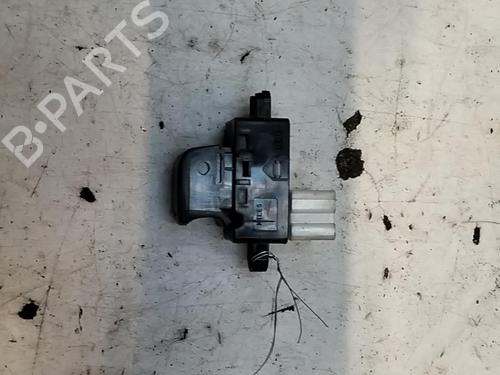 Used Right front window switch NISSAN MICRA III (K12) 1.2 16V (65 hp) 28794169