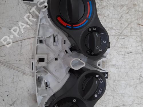 Used Climate control FIAT PANDA (169_) 1.2 (169.AXB11, 169.AXB1A) (60 hp) 28775040