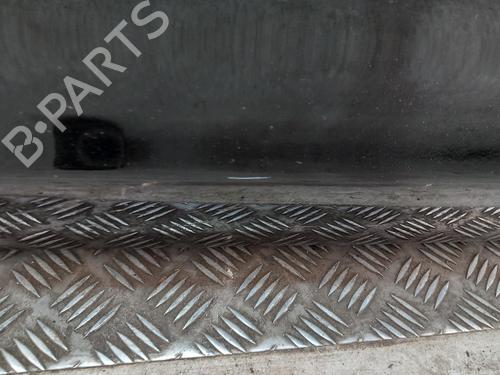 Used Left front door Left front door 38422675 38422675