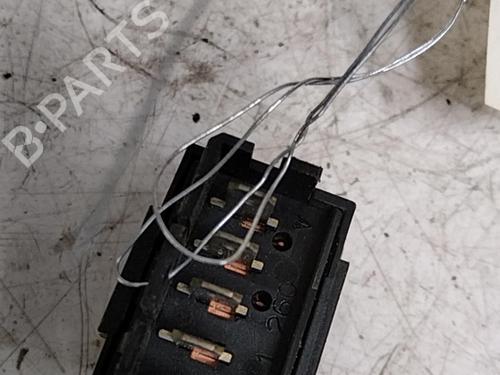 Used Left front window switch Left front window switch CITROËN BERLINGO / BERLINGO FIRST MPV (MF_, GJK_, GFK_) 1.4 i (MFKFX, MFKFW, GJKFWB, GJKFWC, GFKFWC) (75 hp) 28752171 28752171