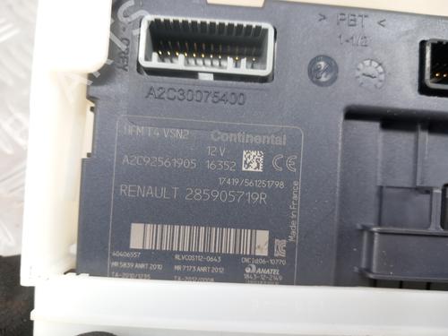 Used Card reader Card reader RENAULT CAPTUR I (J5_, H5_) 0.9 TCe 90 (90 hp) 28739178 28739178