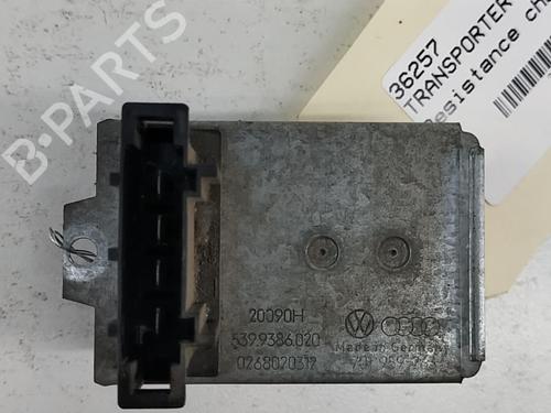Varmeblæsermodstand VW TRANSPORTER T4 Bus (70B, 70C, 7DB, 7DK, 70J, 70K, 7DC, 7DJ) 1.9 D (61 hp) 28773788