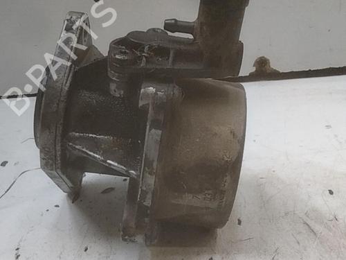 Used Vacuum pump RENAULT TRAFIC II Van (FL) 1.9 dCi 80 (FL0B) (82 hp) 28793329