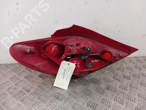Høyre baklys Høyre baklys PEUGEOT 207 (WA_, WC_) 1.4 HDi (68 hp) 33534081 33534081