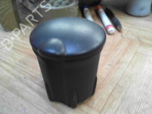 Used Ashtray PEUGEOT 308 II (LB_, LP_, LW_, LH_, L3_) 1.2 THP 130 (131 hp) 28777317