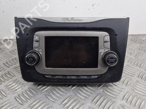 radio-alfa-romeo-mito-955_-2008-2009-2010-2011-2012-2013-2014-2015-2016-2017-2018-39395165 main image