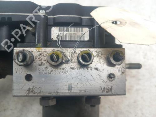 Used ABS pump PEUGEOT 308 I (4A_, 4C_) 1.6 HDi (109 hp) 28767894