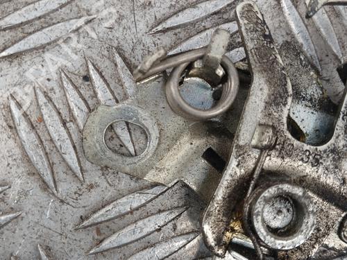 hood-lock-citroen-c4-cactus-2014-32854370 main image