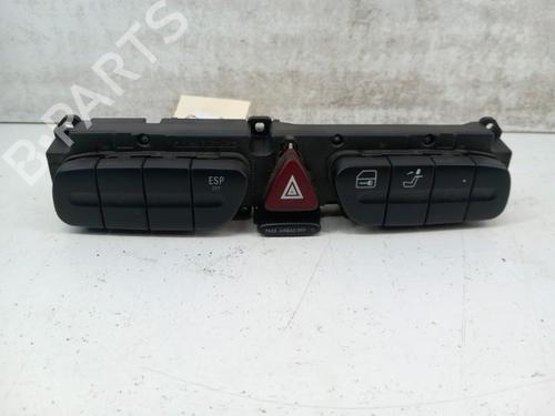 Used Warning switch Warning switch MERCEDES-BENZ CLK (C209) CLK 270 CDI (209.316) (170 hp) 28741051 28741051