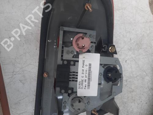 Right taillight MERCEDES-BENZ E-CLASS (W210) E 290 Turbo-D (210.017) | BP28774227C35